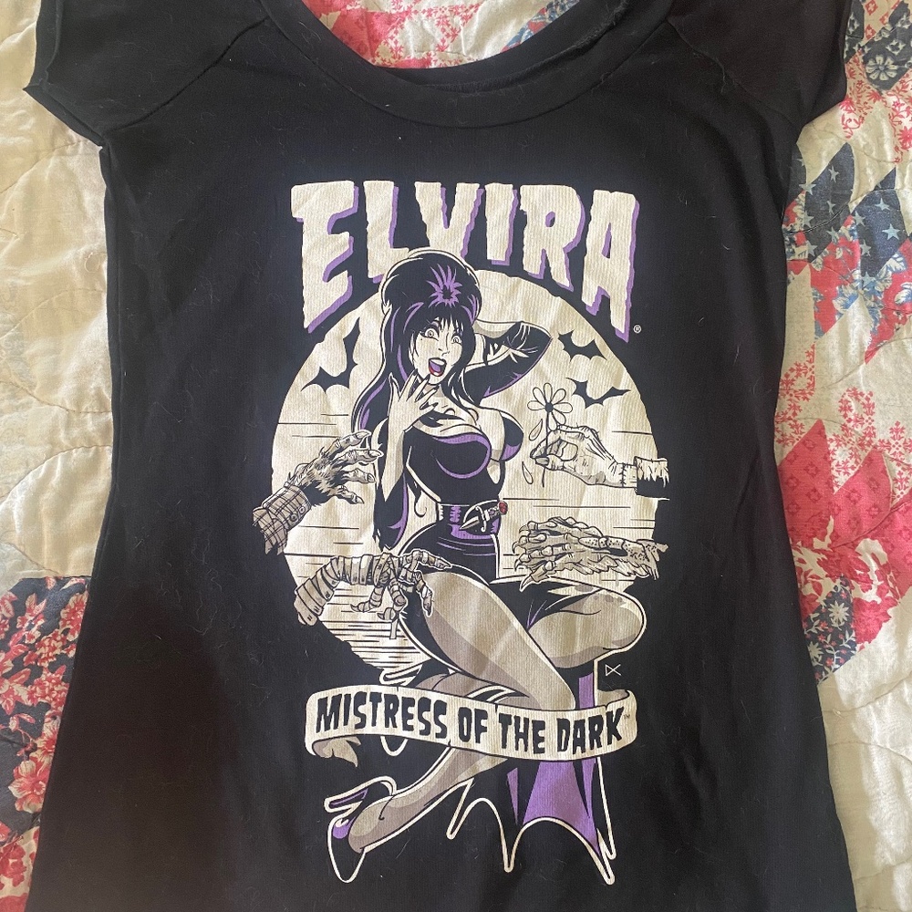 Elvira tshirt